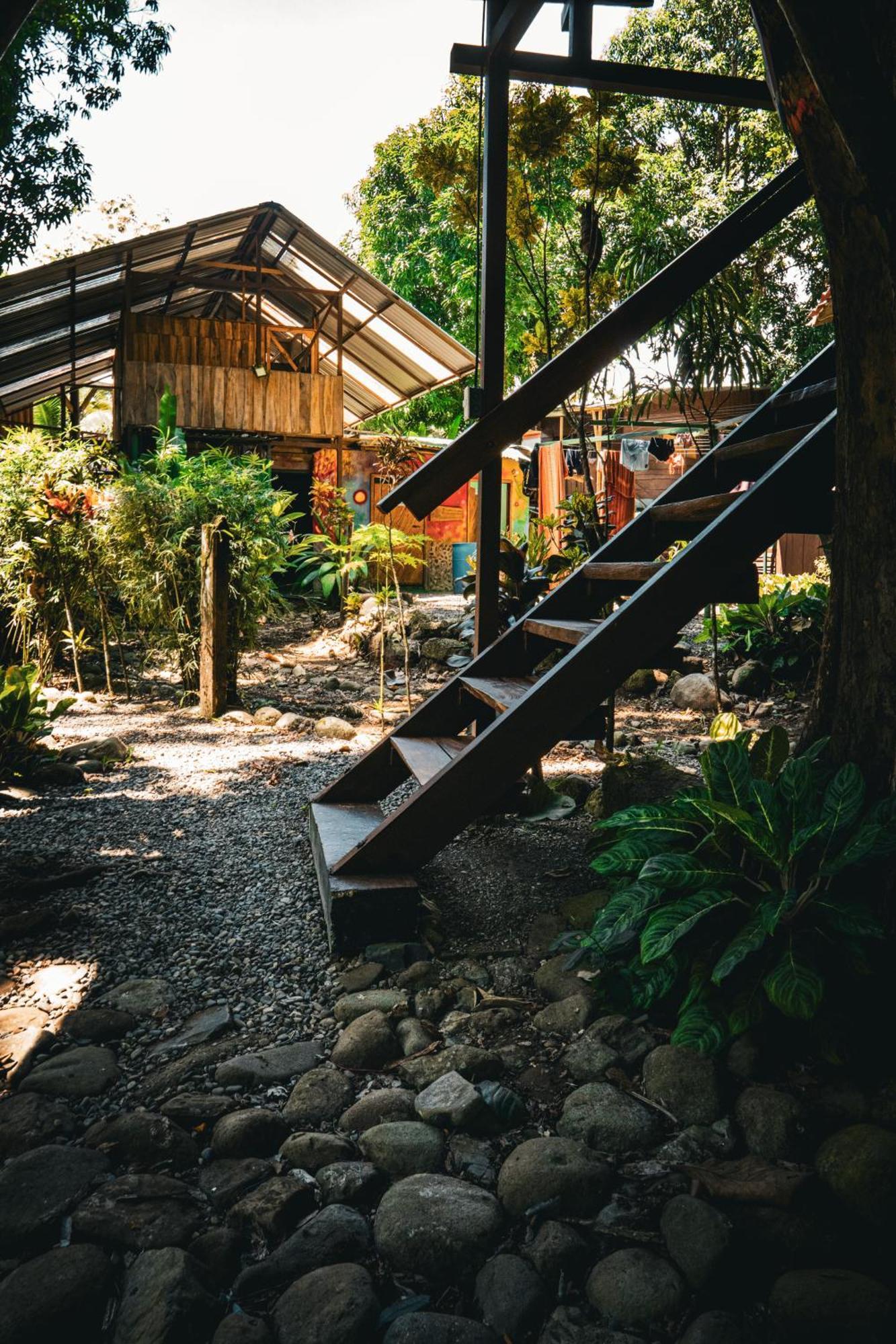 Flutterby House Hostel Uvita Exterior photo